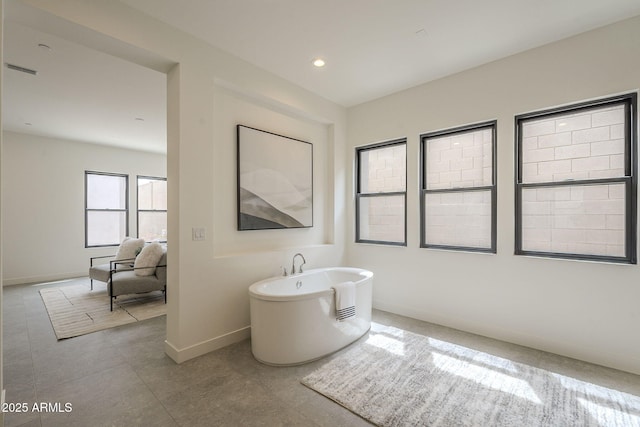 12326 E Black Rock Rd, Scottsdale, AZ 85255 - full bath with a soaking tub, baseboards, visible vents, and recessed lighting