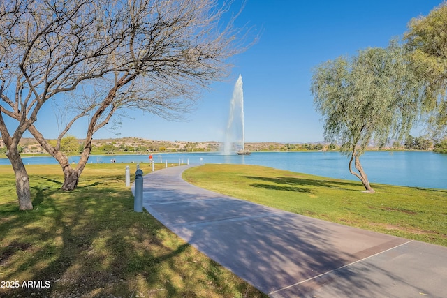 16336 E Ridgeline Dr, Fountain Hills, AZ 85268 - surrounding community featuring a lawn and a water view