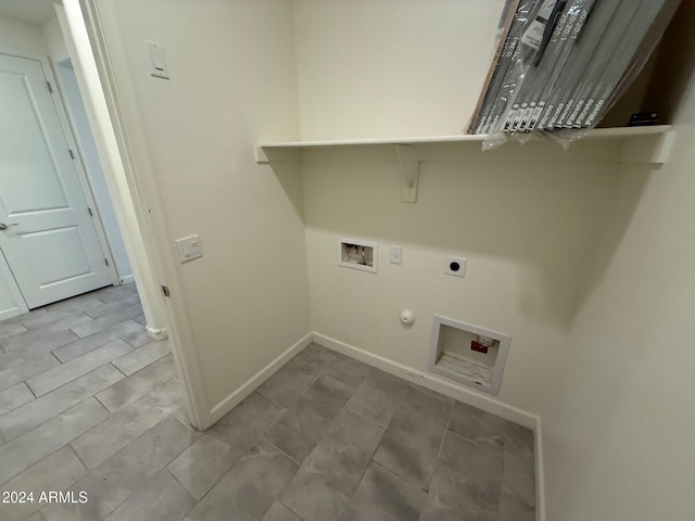 clothes washing area with hookup for an electric dryer, washer hookup, and gas dryer hookup