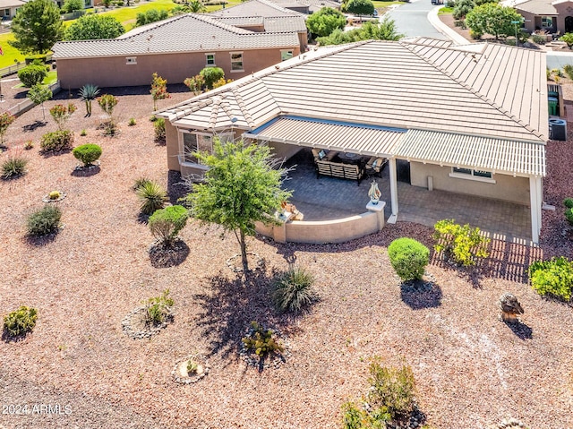bird's eye view with a residential view