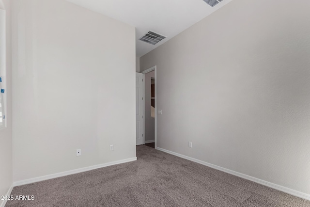 unfurnished room with carpet