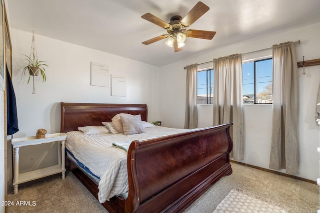 bedroom featuring a ceiling fan