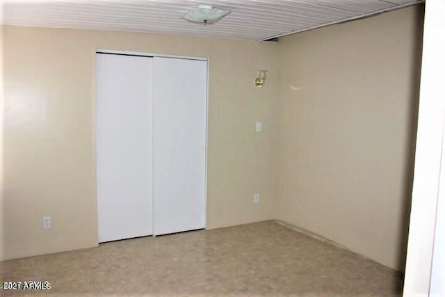 11201 W Missouri Ave, Youngtown, AZ 85363 - view of empty room