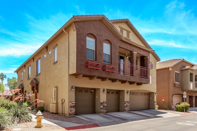 2250 E Deer Valley Rd Unit 26, Phoenix, AZ 85024 - view of building exterior with an attached garage