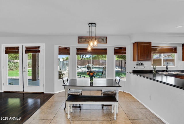 941 E Stirrup Ln, San Tan Valley, AZ 85143 - dining area featuring healthy amount of natural light and light tile patterned flooring