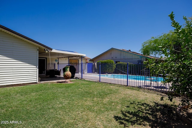15212 N 37th Ave, Phoenix, AZ 85053 - view of yard featuring a fenced in pool, a patio area, and fence