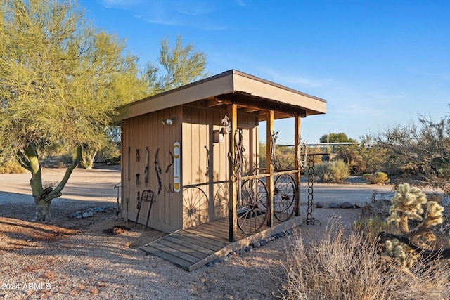 view of outbuilding