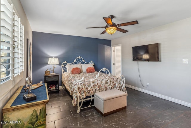 bedroom with ceiling fan