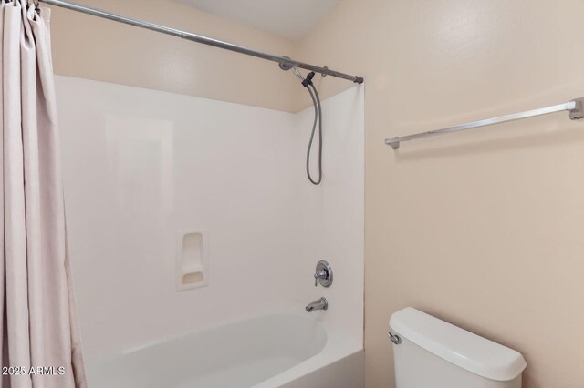 2862 E Megan St, Gilbert, AZ 85295 - full bathroom featuring shower / tub combo and toilet