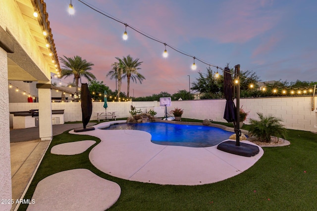 1429 E Lowell Ave, Gilbert, AZ 85295 - view of pool featuring a patio area