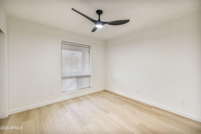 unfurnished room featuring light hardwood / wood-style floors and ceiling fan