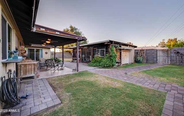 7226 E Virginia Ave, Scottsdale, AZ 85257 - view of yard with a patio and a gate