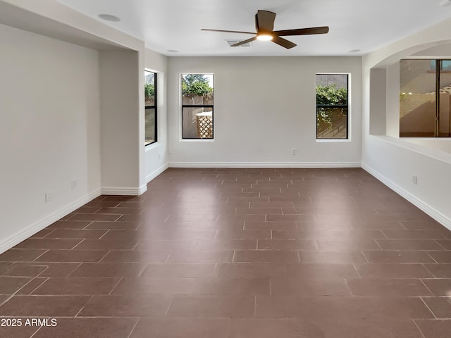 empty room with ceiling fan