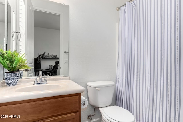 1804 W Magdalena Ln, Phoenix, AZ 85041 - bathroom with toilet, vanity, and a shower with curtain