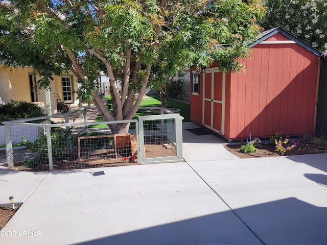 exterior space featuring fence