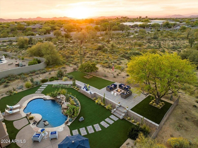 view of aerial view at dusk