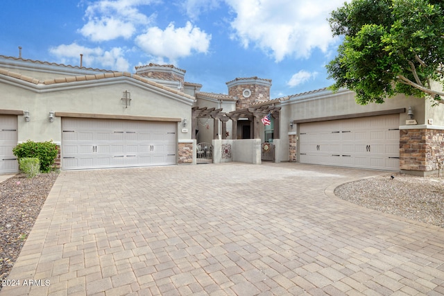 view of front of house featuring a garage