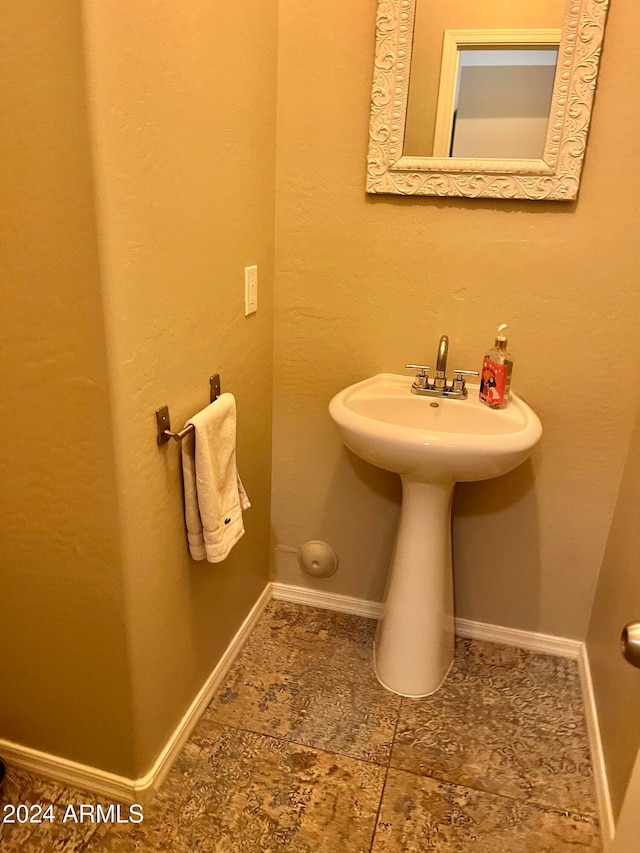 bathroom with sink