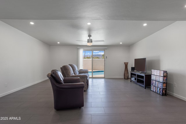 8425 E Hawthorne St, Tucson, AZ 85710 - living area featuring baseboards, ceiling fan, and recessed lighting