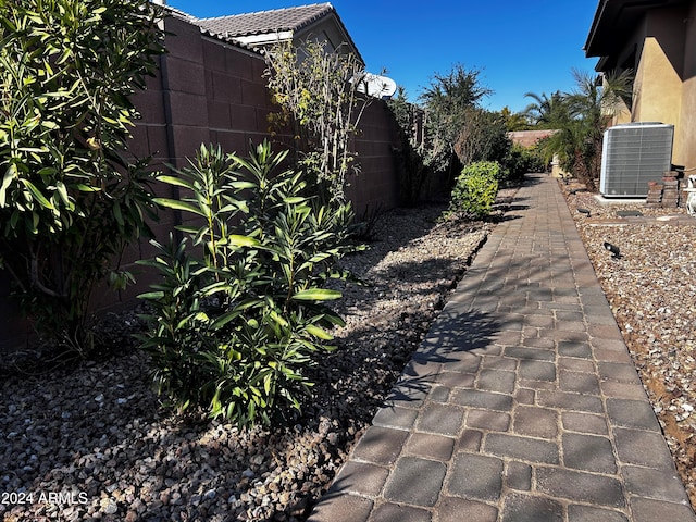 view of yard featuring cooling unit