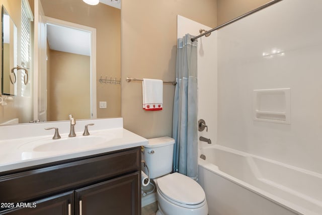 2285 E Mead Dr, Gilbert, AZ 85298 - bathroom featuring shower / tub combo with curtain, vanity, and toilet