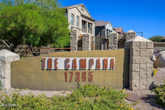 view of community / neighborhood sign
