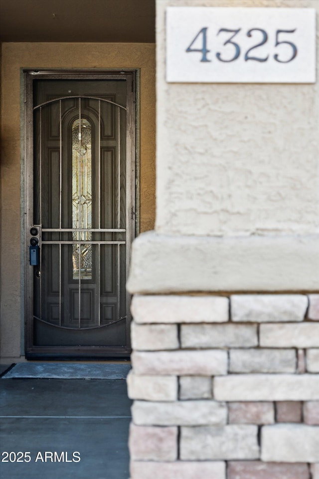 view of entrance to property