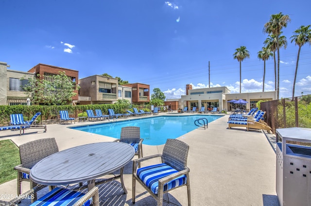 3600 N Hayden Rd Unit 2310, Scottsdale, AZ 85251 - community pool with a patio