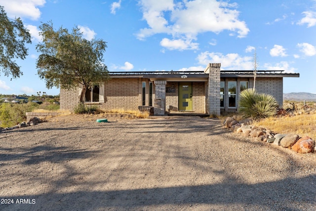 view of front of house