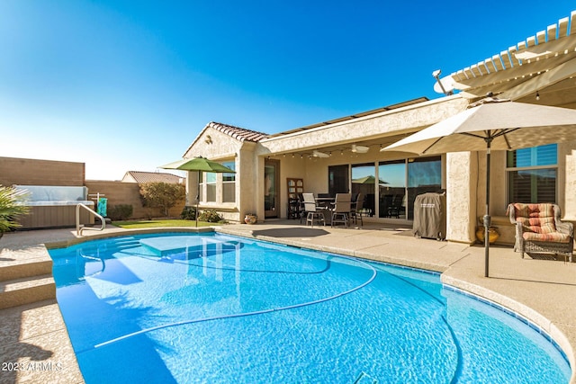 5771 W Cinder Brook Way, Florence, AZ 85132 - view of swimming pool featuring a patio, outdoor dining space, and fence