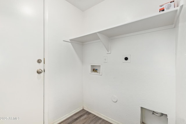 9233 E Neville Ave Unit 1127, Mesa, AZ 85209 - laundry area featuring washer hookup, wood finished floors, electric dryer hookup, and gas dryer hookup