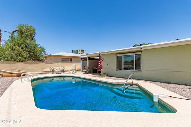 1308 N 66th St, Scottsdale, AZ 85257 - swimming pool with a patio