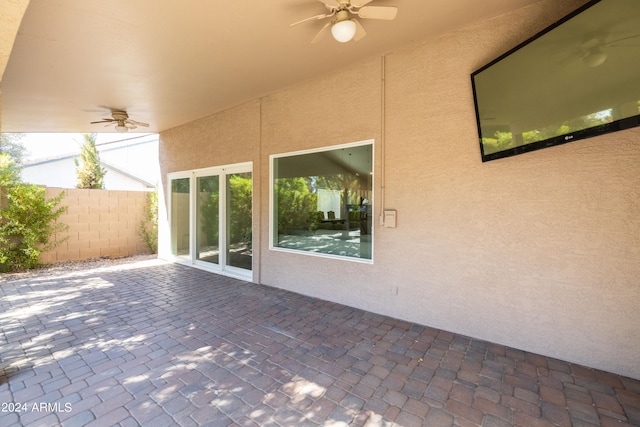 view of patio with ceiling fan