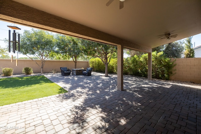 view of patio with an outdoor hangout area and ceiling fan