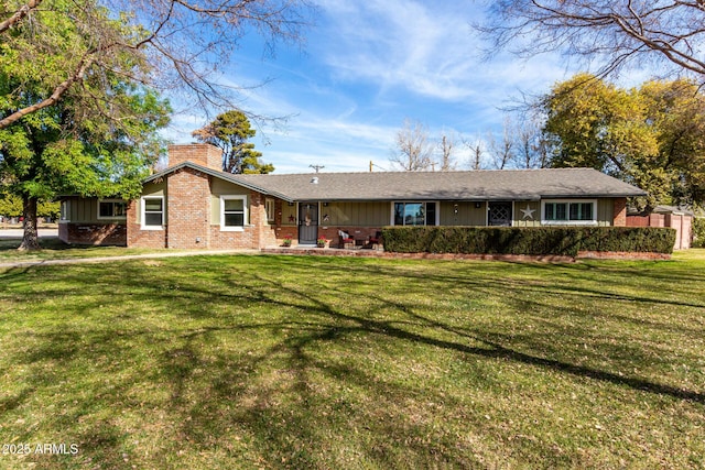 ranch-style house with a front yard