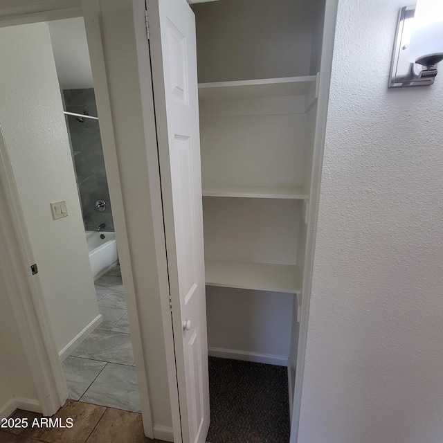 3645 N 69th Ave Unit 99, Phoenix, AZ 85033 - view of closet