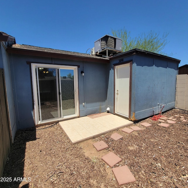 3645 N 69th Ave Unit 99, Phoenix, AZ 85033 - rear view of house
