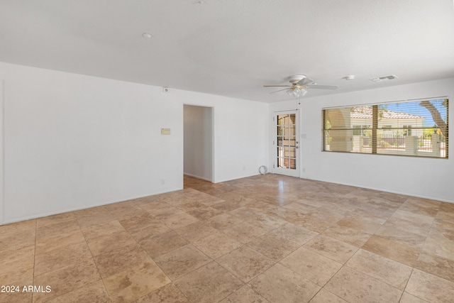 empty room with ceiling fan