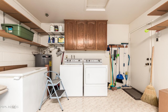 2105 S Zinnia Ave Unit 468, Mesa, AZ 85209 - laundry room with washer and dryer, cabinet space, light flooring, water heater, and attic access