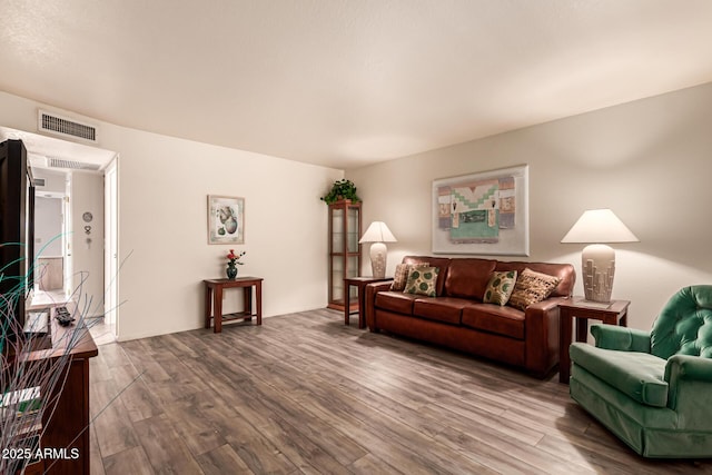 2105 S Zinnia Ave Unit 468, Mesa, AZ 85209 - living area with wood finished floors