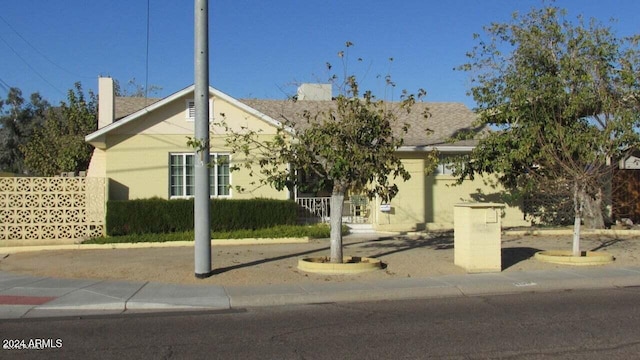 view of front of house