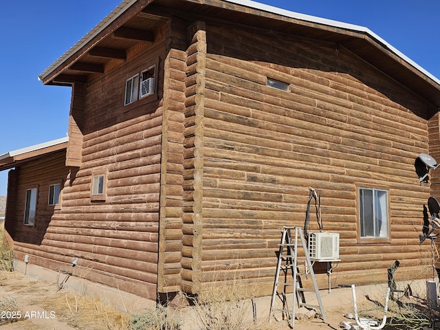 view of home's exterior