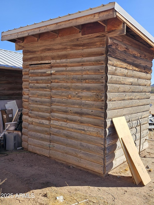 view of outdoor structure