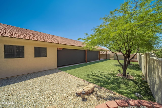 view of yard with a patio area