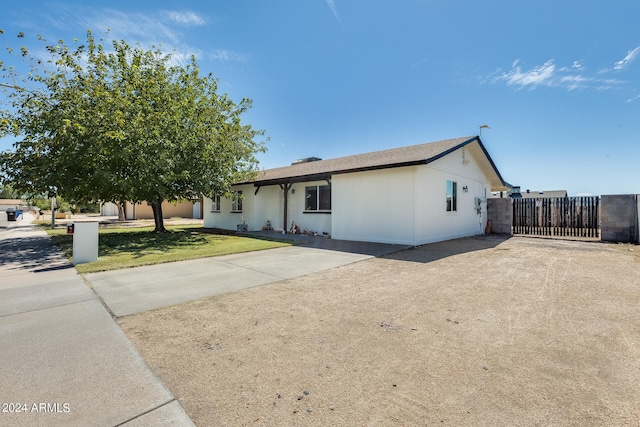 view of front of home with a front yard