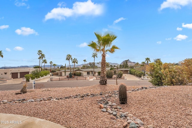 view of front of house featuring a mountain view