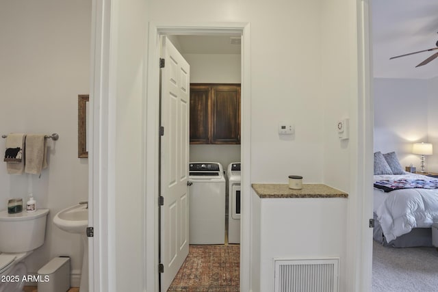4562 N Dream Catcher Way, Pine, AZ 85544 - bathroom with separate washer and dryer, a ceiling fan, and ensuite bath