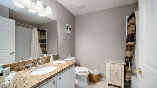 15252 N 100th St Unit 1134, Scottsdale, AZ 85260 - bathroom featuring toilet, tile patterned flooring, and a shower with curtain