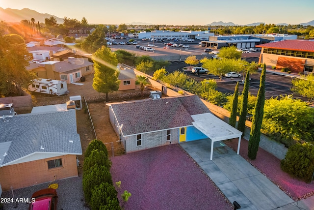 view of aerial view at dusk