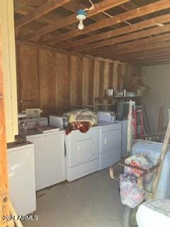 laundry area featuring washer and clothes dryer